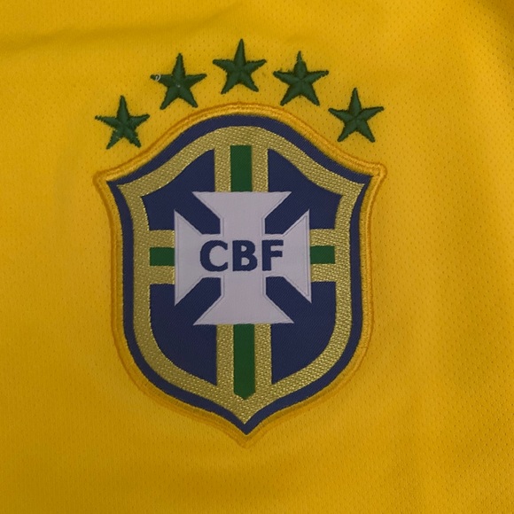 Brazil soccer jersey - Picture 3 of 4